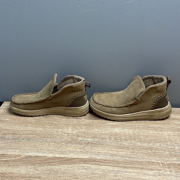 Hey Dude NWT Chestnut Denny Suede Slip-On Booties Lightweight Moc Toe Comfort 7 - Picture 6 of 10